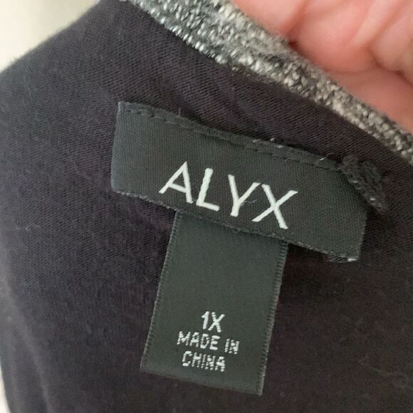 3for$20 sweater blouse 1x - Picture 4 of 4